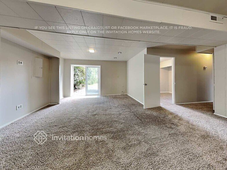 Building Photo - 28232 27th Ave S