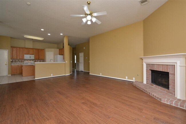 Building Photo - 2931 Sunbird Dr