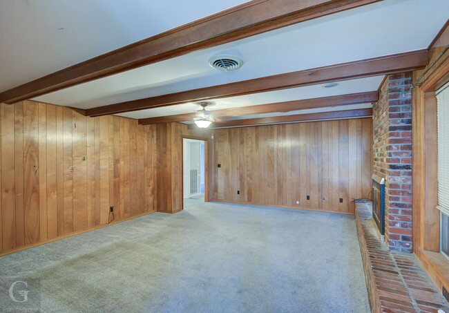 Building Photo - Rental Property