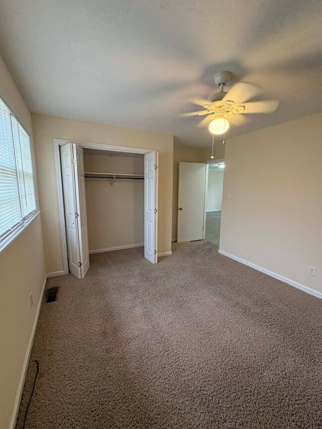 Building Photo - 2119 Rock Creek Dr