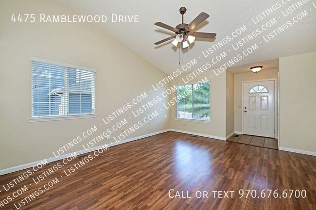 Building Photo - 3BD/2BA Home Backs to Open Space!