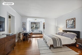 Building Photo - 420-424 Central Prk W