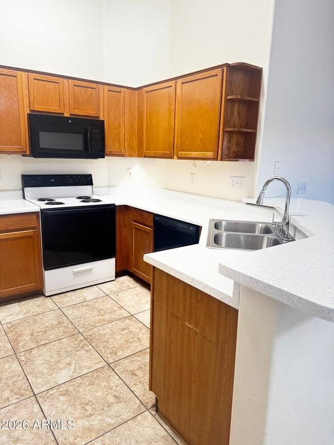 Building Photo - 5986 W Kesler Ln