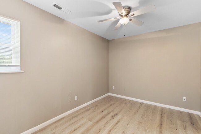 Building Photo - 3505 Hilber St