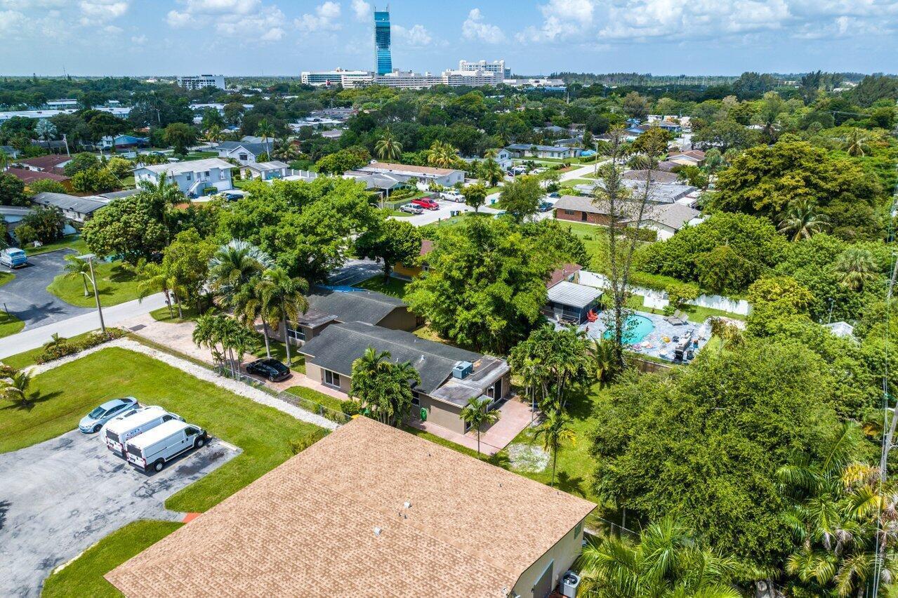 Drone view of Hollywood Fl - 4216 SW 51st St