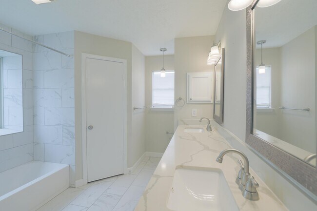 Building Photo - 2825 Hickory Limb Ct