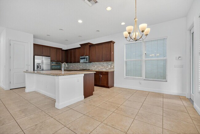 Building Photo - 4029 Faraday Wy