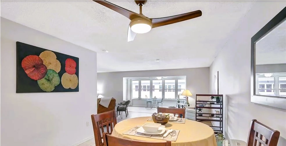 Building Photo - 3114 59th St S