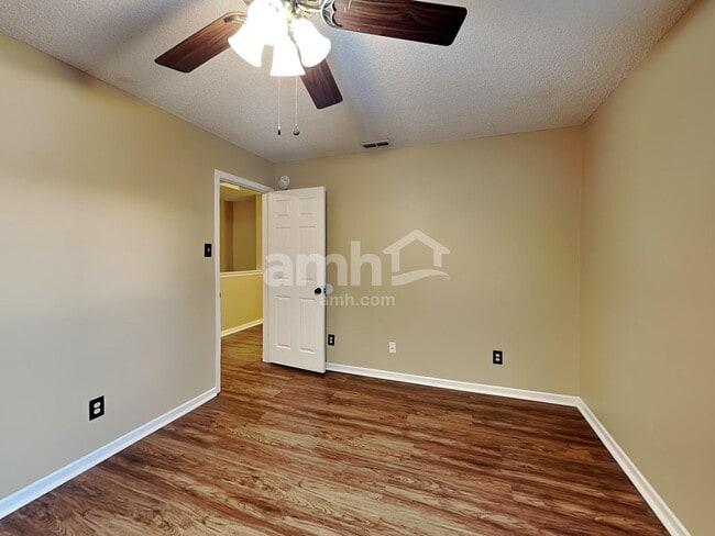 Building Photo - 8235 Gathering Cir