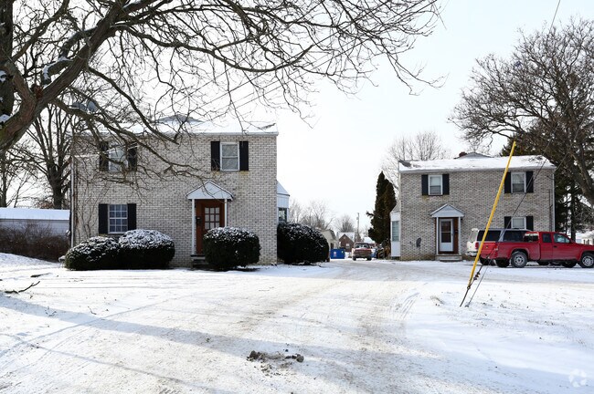 Building Photo - 7044-7198 Paxton Rd