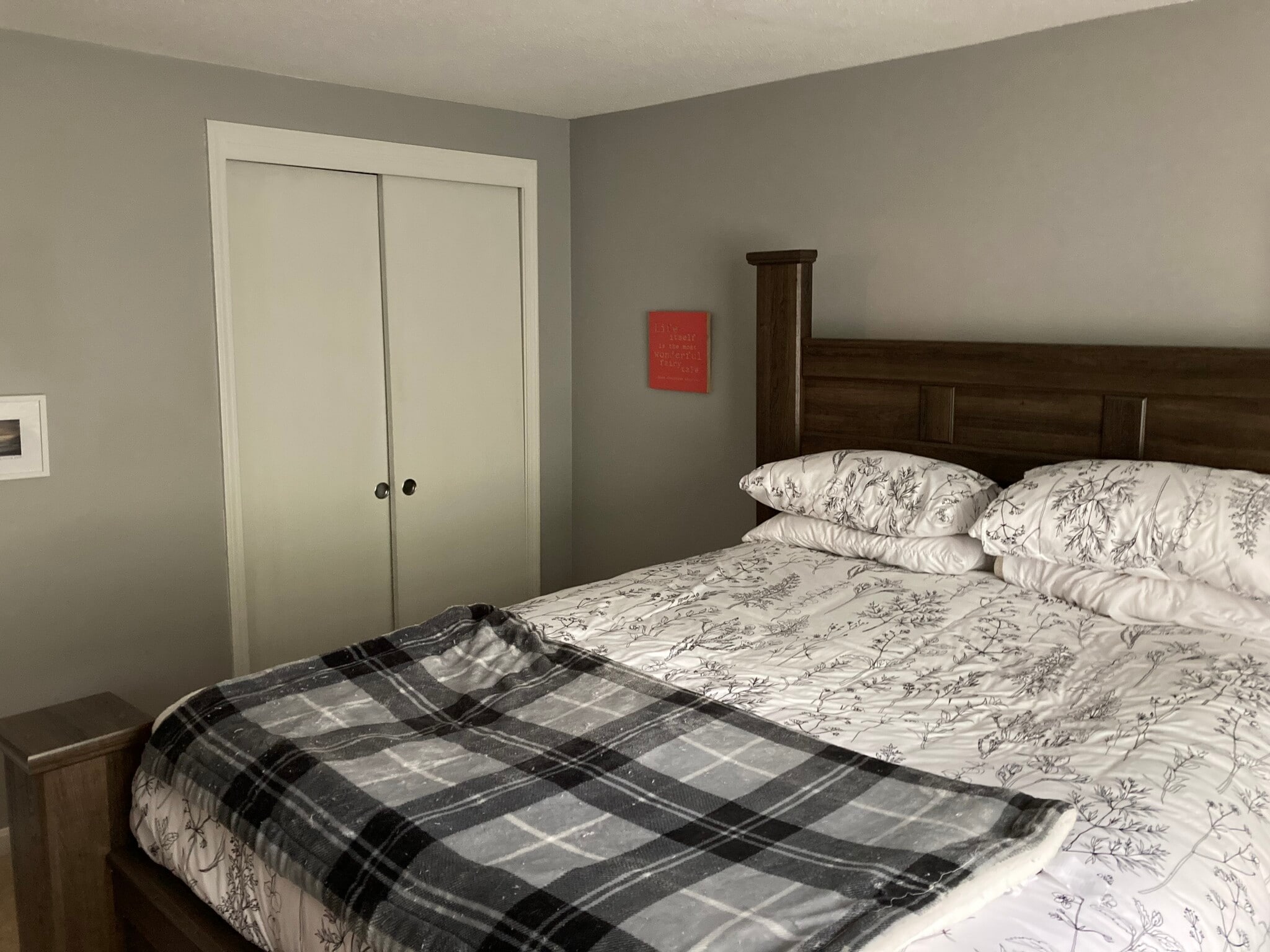bedroom 1 - 21 Pine St