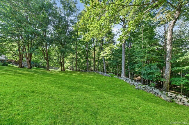 Building Photo - 101 Woodland Rd