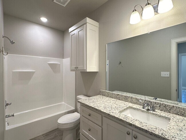 Building Photo - 3 Bedroom 2 Bath Newly Construction in Whitehouse!