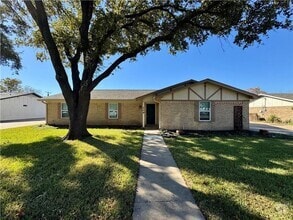 Building Photo - Charming Single Family Home In Hewitt, TX