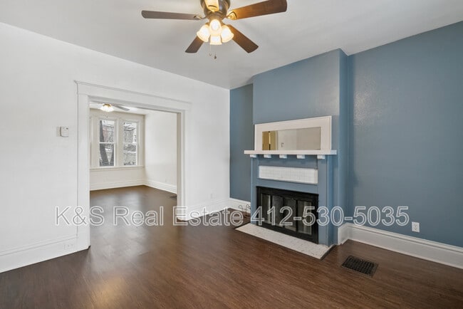 Building Photo - 439 Kingsboro St