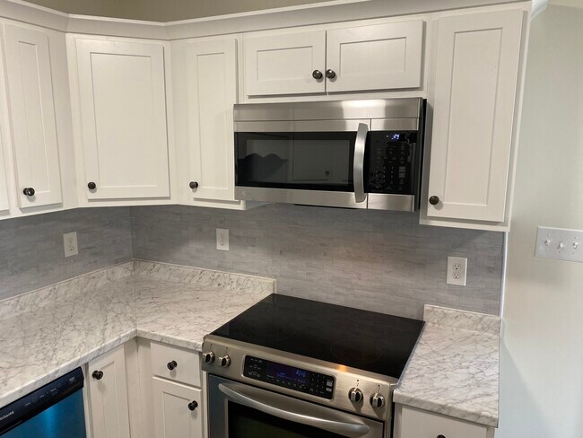 Building Photo - 6209 Bretton Woods Dr
