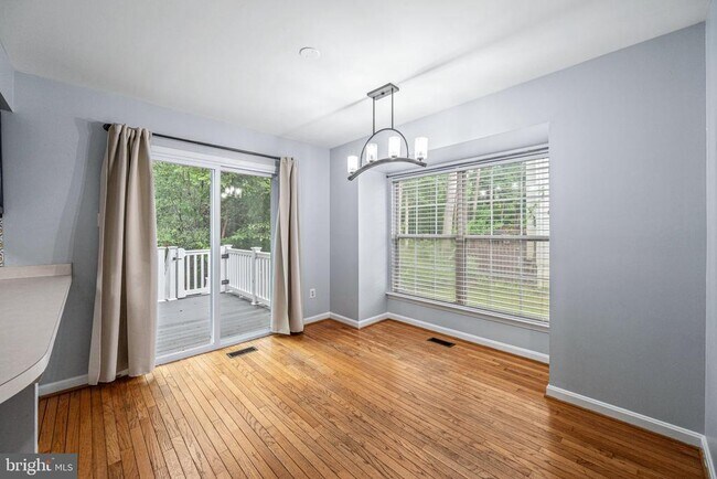 Building Photo - 616 Lions Gate Ln