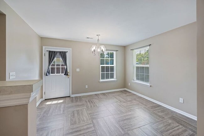 Building Photo - 2066 Central Ave