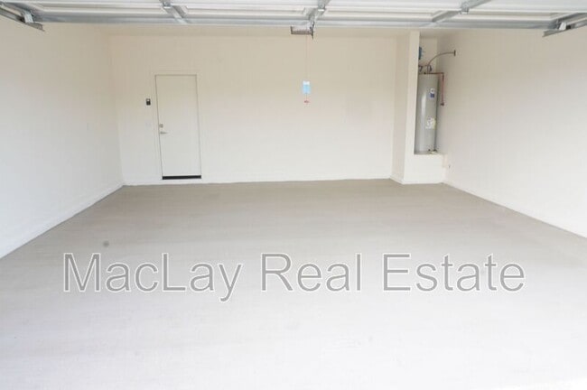 Building Photo - 4023 N Ghost Holw Wy