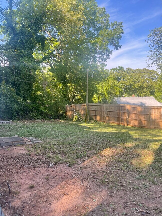 Building Photo - 3030 Carol Ave