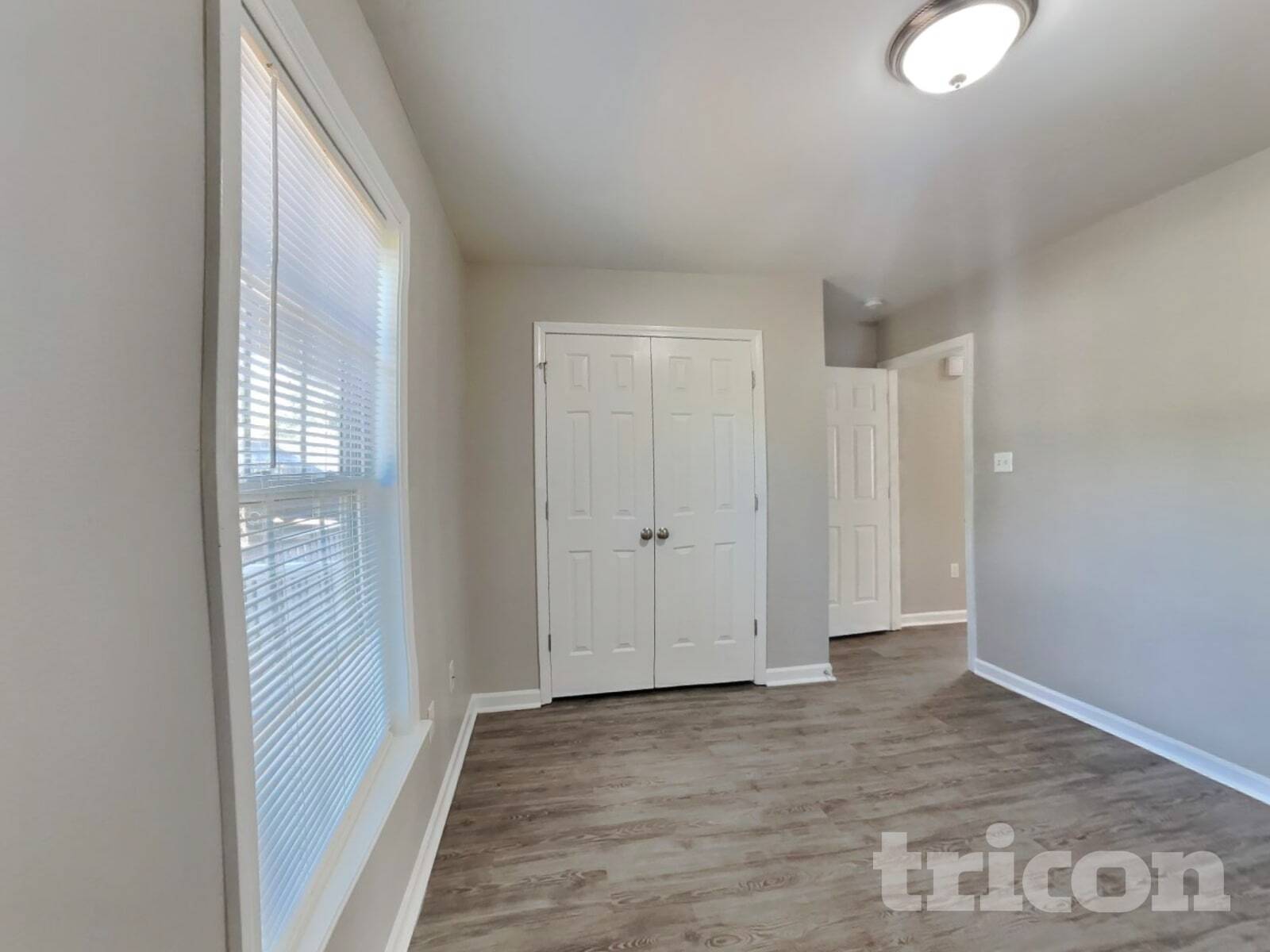 Building Photo - 500 Sunray Dr