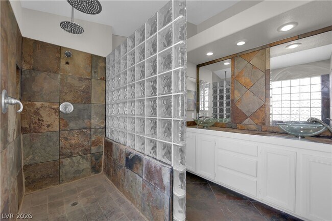 Building Photo - 3733 Horseshoe Mesa St