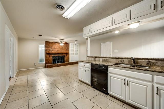 Building Photo - 1601 Larkspur Dr