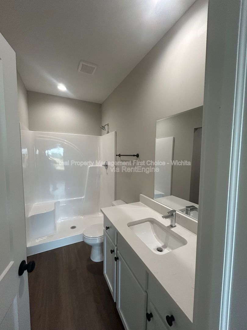 Building Photo - 1965 Cody