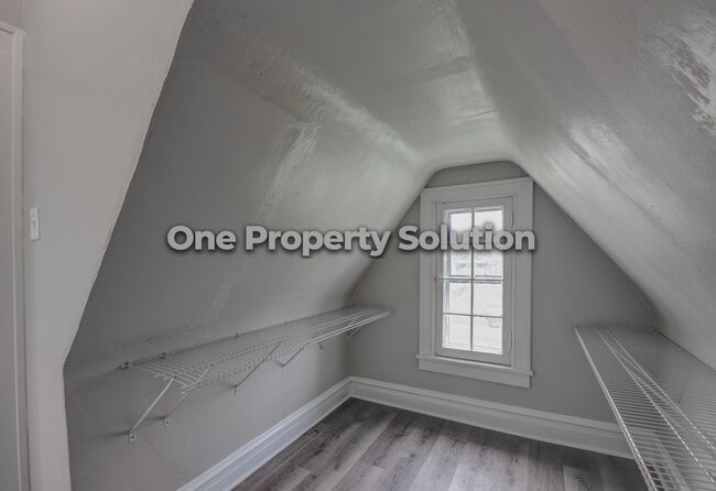 Building Photo - 3612 Van Buren St