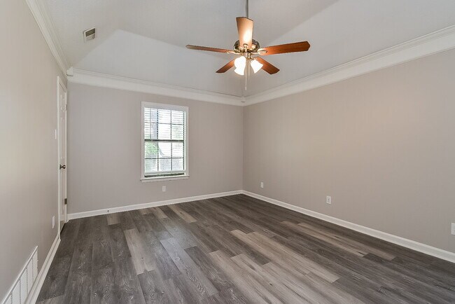 Building Photo - 2464 Green Glen Dr
