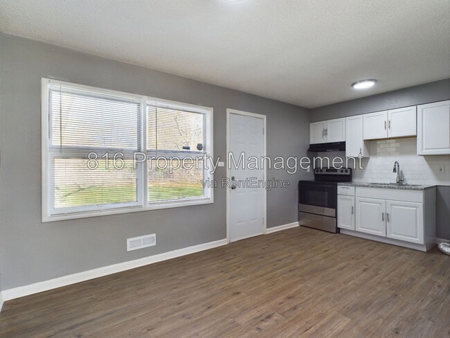 Building Photo - 10800 Blue Ridge Blvd
