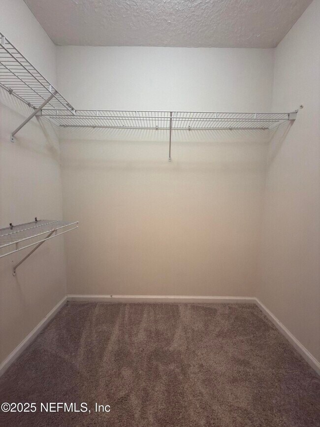 Building Photo - 1324 Wekiva Way