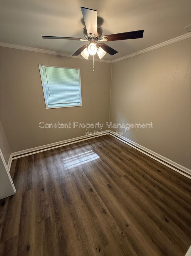 Building Photo - 2632 Coral Way