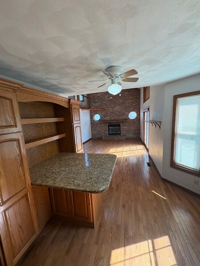 Building Photo - Beautiful Home in Peoria just off of Unive...