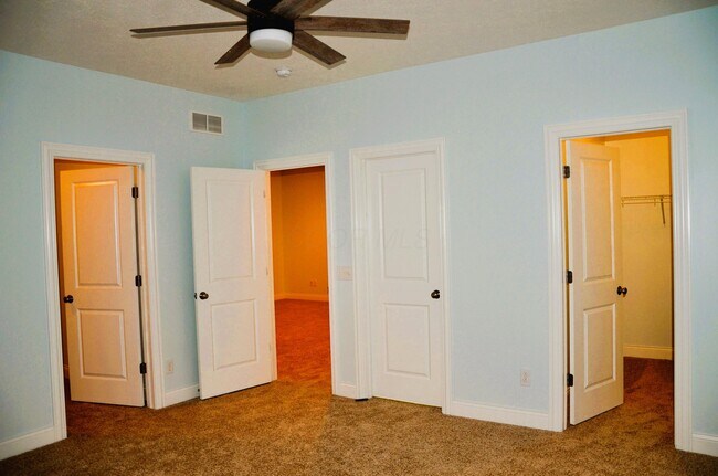 Building Photo - 4194 Troutbrook Dr