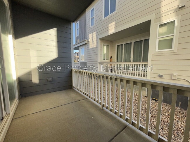 Building Photo - 9661 Truckee St