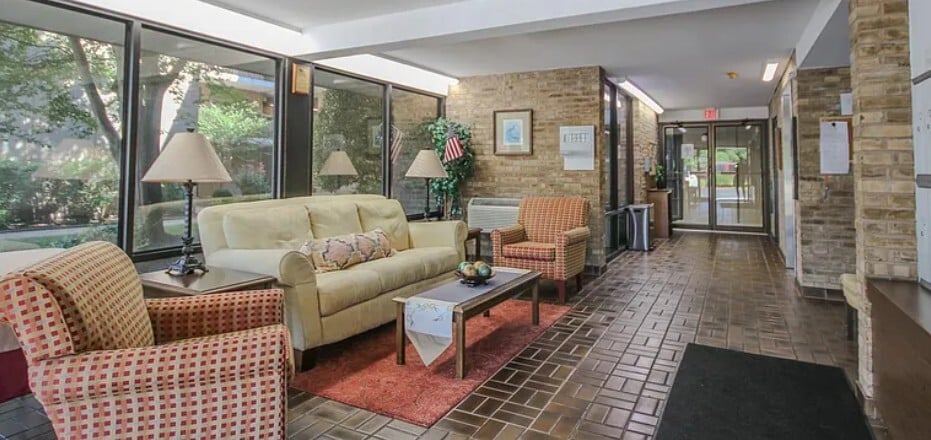 Lobby - 227 Canal Park Dr