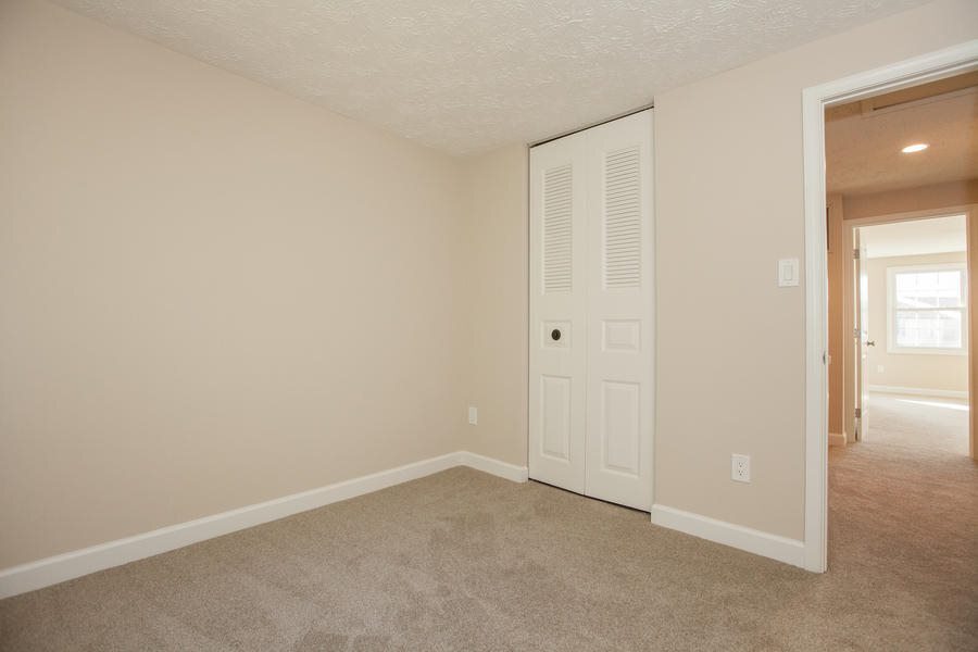 Building Photo - 2911 Bridgehampton Ct