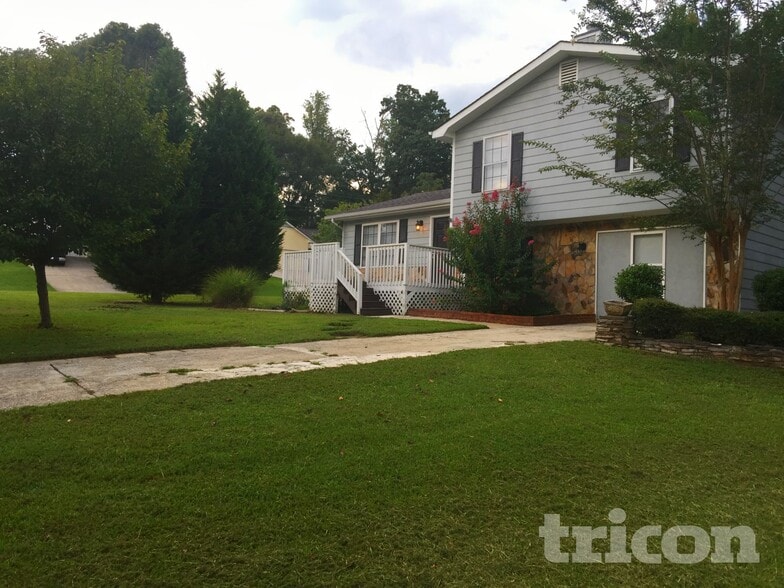 Building Photo - 200 Gage Ct