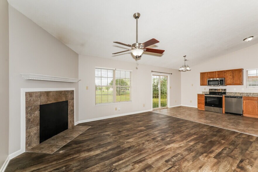 Building Photo - 5519 Story Ct