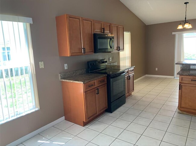 Building Photo - 7817 Laurel Oak Ln