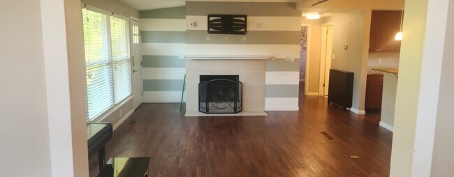 Building Photo - 1203 SW 144th St