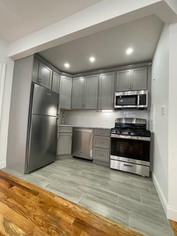 Building Photo - 2 bedroom in Brooklyn NY 11218