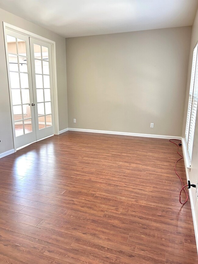 Building Photo - 109 Cambria Ct