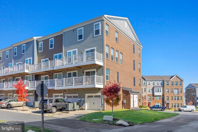 Building Photo - 3729 Silver View Ln