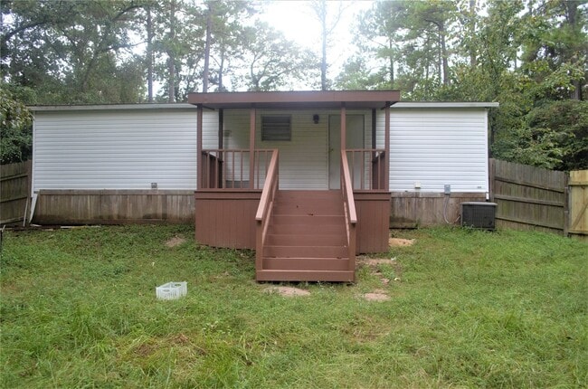 Building Photo - 23008 Glenwood Blvd