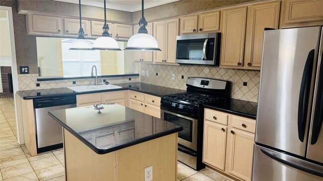Building Photo - 5808 Forest Timbers Dr