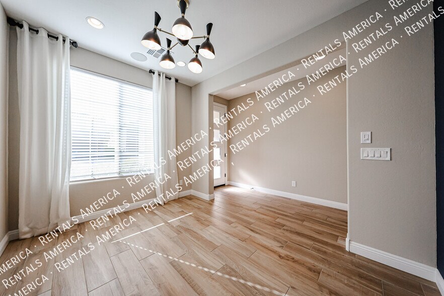 Building Photo - 1400 Flintlock Dr