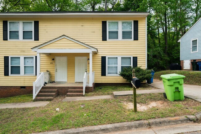 Primary Photo - 600-635 Hilltop Dr-HT 2-Story 2bd/1ba
