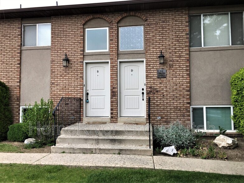 Building Photo - 328 W Amiron Way